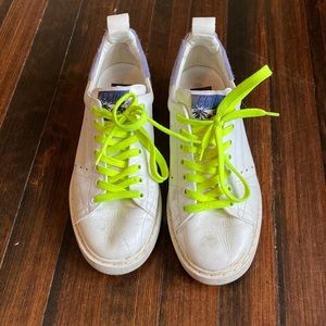 White Golden Goose Super-Star sneakers with furry purple rear